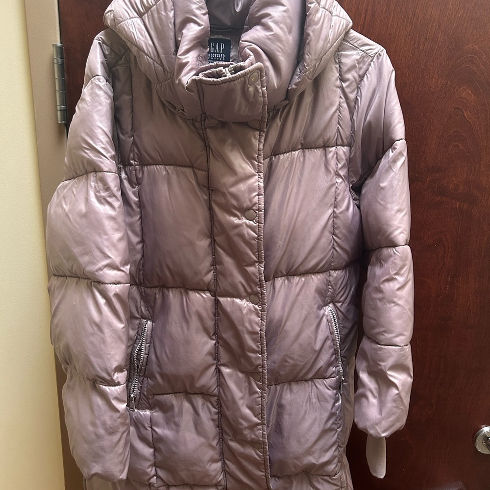 GAP Women's Powder Puffer Jacket